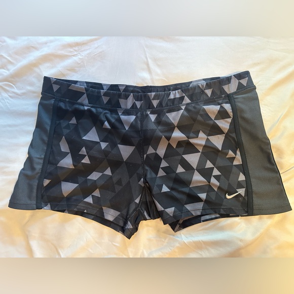 Nike Black and Gray Dri-FIT Shorts Size XL - Picture 2 of 11